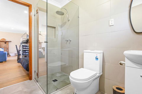 Braeside Cabin Two - Alphitonia - Accommodation Redcliffe 1