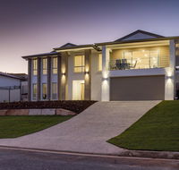 Brand New Executive Living - Accommodation Redcliffe
