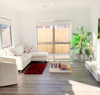 Brand New Home 10 mins to Beach Torquay Geelong Deakin Hospitals - Accommodation Redcliffe