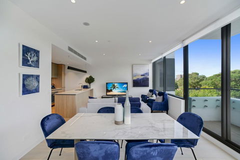 Brand New Luxury Walking To Shopping Mall, Cinema. - Accommodation Redcliffe 3