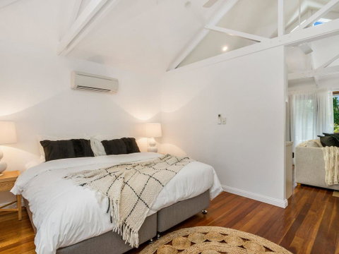 Brandon Beauty Studio - Accommodation Redcliffe 0