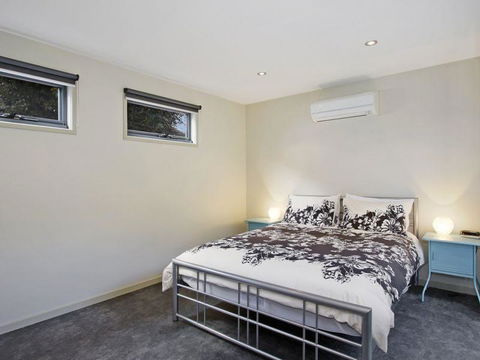 Breakaway Bright - Superb Townhouse - Accommodation Redcliffe 3