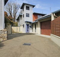 Breakaway Bright - Superb Townhouse - Accommodation Redcliffe