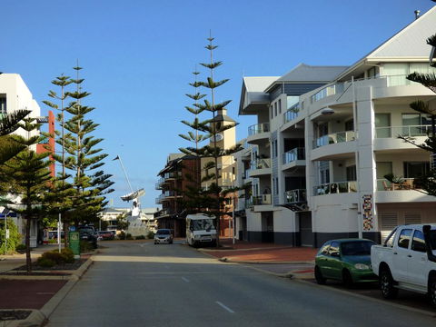 Breakwater Short Stay - Accommodation Redcliffe 2