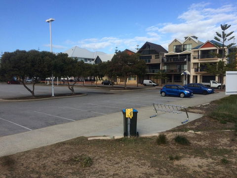 Breakwater Short Stay - Accommodation Redcliffe 1