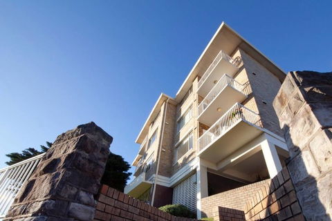 Breathtaking 1 Bedroom NB98 - Accommodation Redcliffe 1