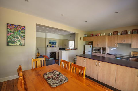 Brigalow Cottage - Accommodation Redcliffe 3