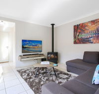 Bright Delight - Modern Luxury - Accommodation Redcliffe