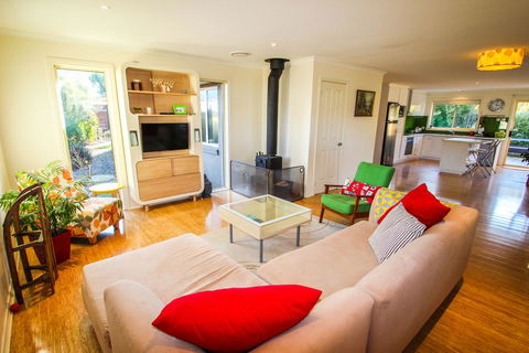 Bright Gypsy - Accommodation Redcliffe 0