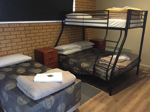 Bright Motor Inn - Accommodation Redcliffe 3