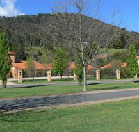 Bright on Track - Accommodation Redcliffe