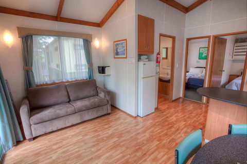 Bright Pine Valley Tourist Park - Accommodation Redcliffe 3