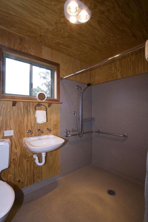 Brodribb River Rainforest Cabins - Cabin 3 - Accommodation Redcliffe 3