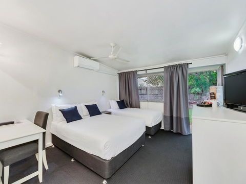 Brook Hotel - Accommodation Redcliffe 3