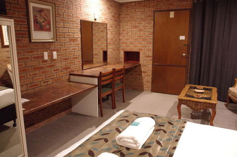 Bulahdelah Motor Lodge - Accommodation Redcliffe 3