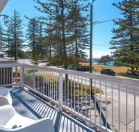Burleigh - great house room for the boat- across the road from beach - Accommodation Redcliffe