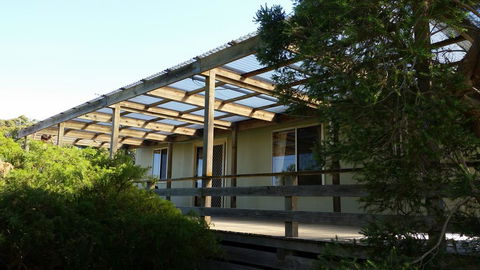 Bushland Retreat - Accommodation Redcliffe 0