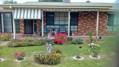 Butterfly Cottage - Accommodation Redcliffe 2