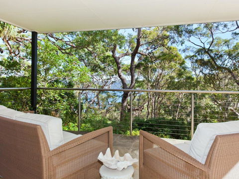 Bynya - 100m To Jonahs! - Accommodation Redcliffe 2
