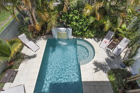 Byron Bathers - Accommodation Redcliffe 2
