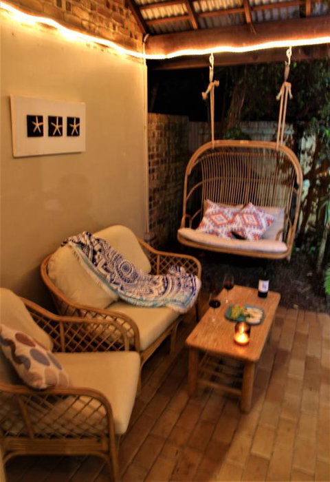 Byron Marvell - Accommodation Redcliffe 3