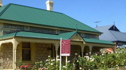 Cabernet Cottage - Accommodation Redcliffe 0
