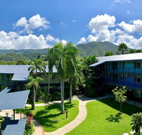 Cairns Adventure Lodge - includes All Meals served in the Dining Hall - Accommodation Redcliffe