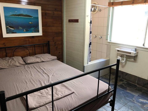 Cairns City Backpackers Hostel - Accommodation Redcliffe 2