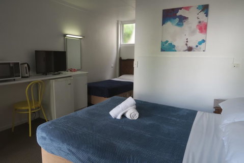 Cairns City Motel - Accommodation Redcliffe 3