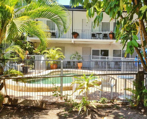 Cairns City Motel - Accommodation Redcliffe 0