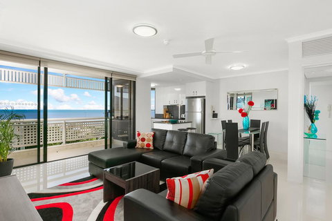 Cairns Luxury Waterfront Apartment - Accommodation Redcliffe 0