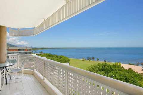Cairns Ocean View Apartment - Accommodation Redcliffe 1