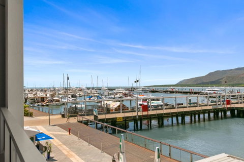 Cairns Private Apartments - Accommodation Redcliffe 3