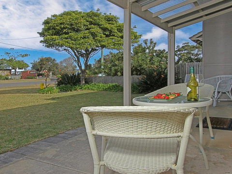 Callala Beach Cottage - Charm And Character - Accommodation Redcliffe 0