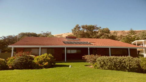 Calm Seas - 70 Gold Coast Drive - Accommodation Redcliffe 0