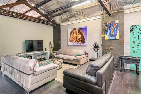 Camperdown Rooms - Accommodation Redcliffe 2
