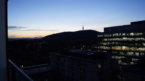Canberra CBD Metropolitan - Accommodation Redcliffe 2