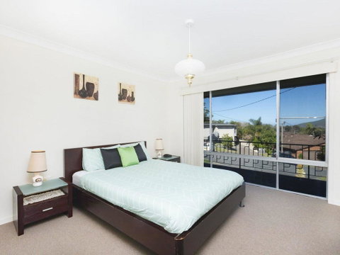Capeview - Accommodation Redcliffe 1