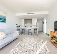 Captain's Nest - Accommodation Redcliffe
