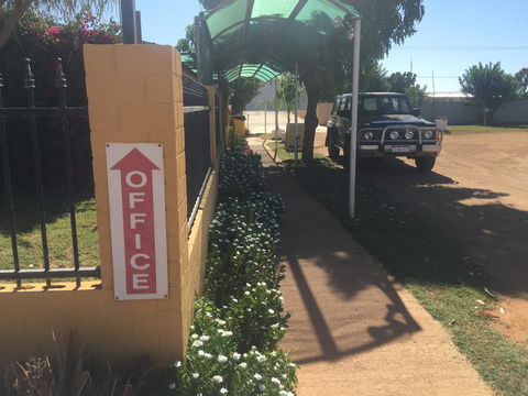 Carnarvon Caravan Park - Accommodation Redcliffe 3