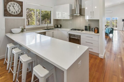 Carramar Views - Accommodation Redcliffe 2