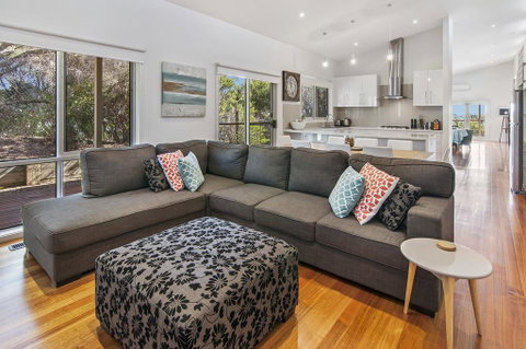 Carramar Views - Accommodation Redcliffe 3