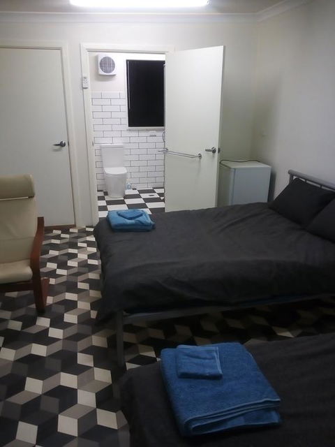 Cartledge Ave - Accommodation Redcliffe 1