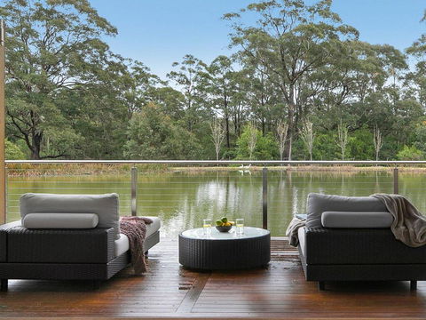 Casa Sul Lago - Quite Simply A Very Special Place - Accommodation Redcliffe 2