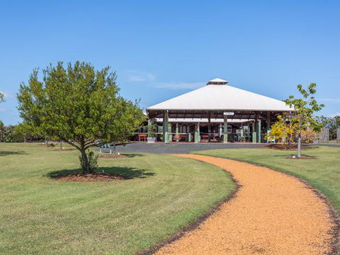 Casino Holiday Park - Accommodation Redcliffe 3
