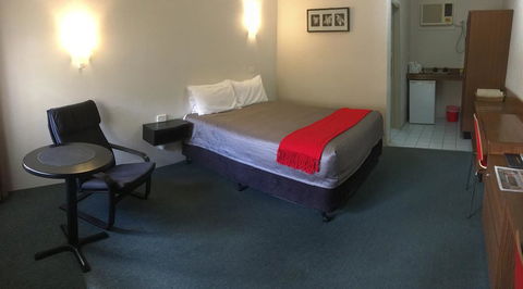 Casino Motor Inn - Accommodation Redcliffe 2