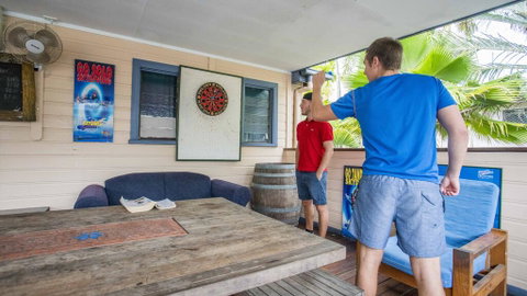 Castaways Backpackers Cairns - Accommodation Redcliffe 1