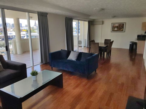 Cathedral Place - Accommodation Redcliffe 2