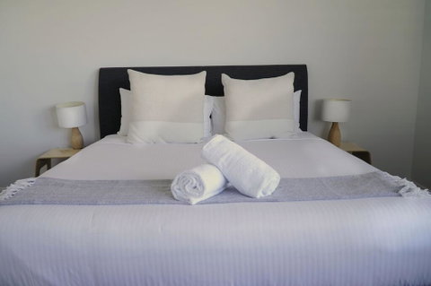 Caves Coastal - Accommodation Redcliffe 1