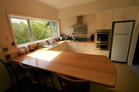Cedar Cottages Blackmans Bay - Accommodation Redcliffe 1